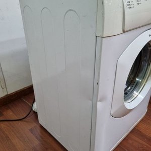 Secarropas Ariston AS700VX Carga Frontal 7.5 kg Blanco - imagen 4