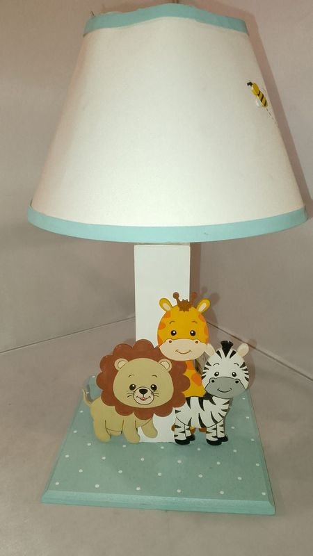 Lote anterior: Lámpara decorativa con ilustraciones de animales