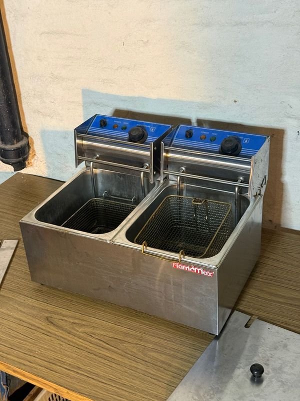 Freidor eléctrico doble Flamemax igual a nuevo - imagen 4