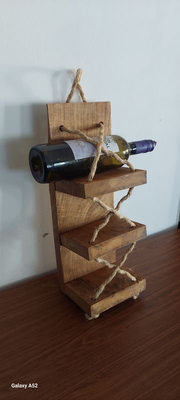Estantería para vinos artesanales en madera de árbol - imagen 6