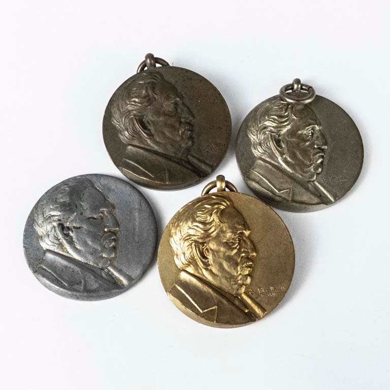 Item 2107917 - Image 0