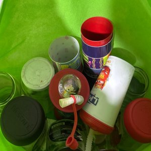 Lote anterior: Lote de Vasos y Recipientes de Vidrio y Plástico