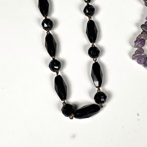 Tres Collares de Piedras Naturales: Negro, Amatista y Ámbar - imagen 4