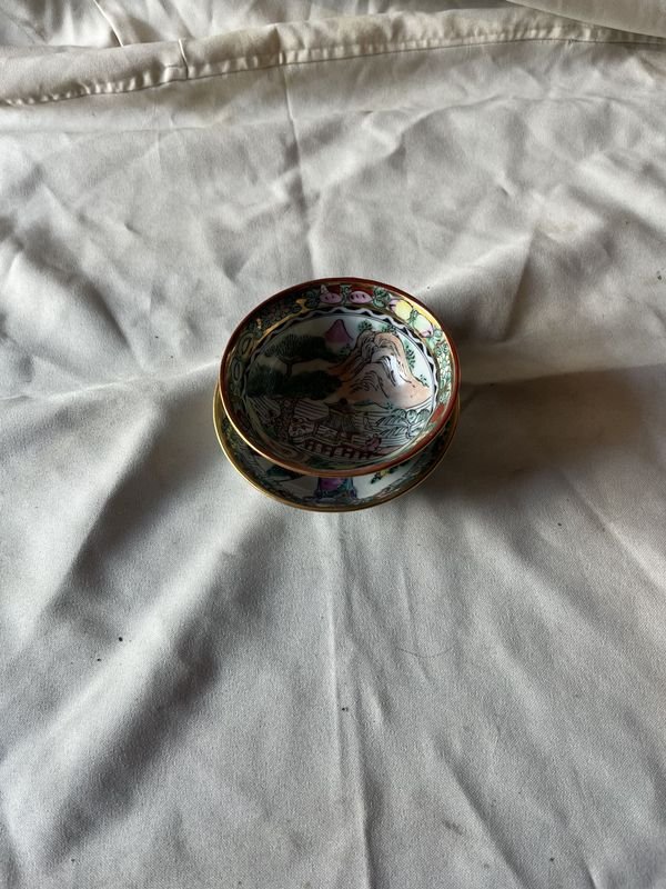 Lote anterior: Taza y plato macu: Arte cerámico de colores