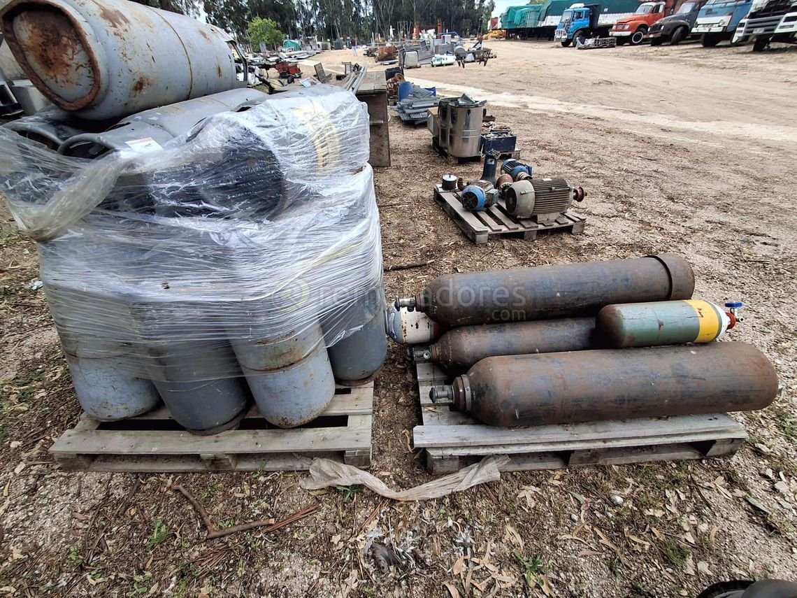 Cilindros de Gas Metálicos Varios Tamaños