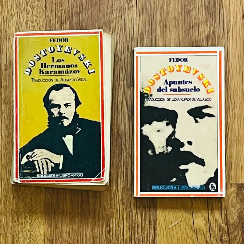 Libros "Los Hermanos Karamazov" y "Apuntes del Subsuelo" de Fiódor Dostoyevski