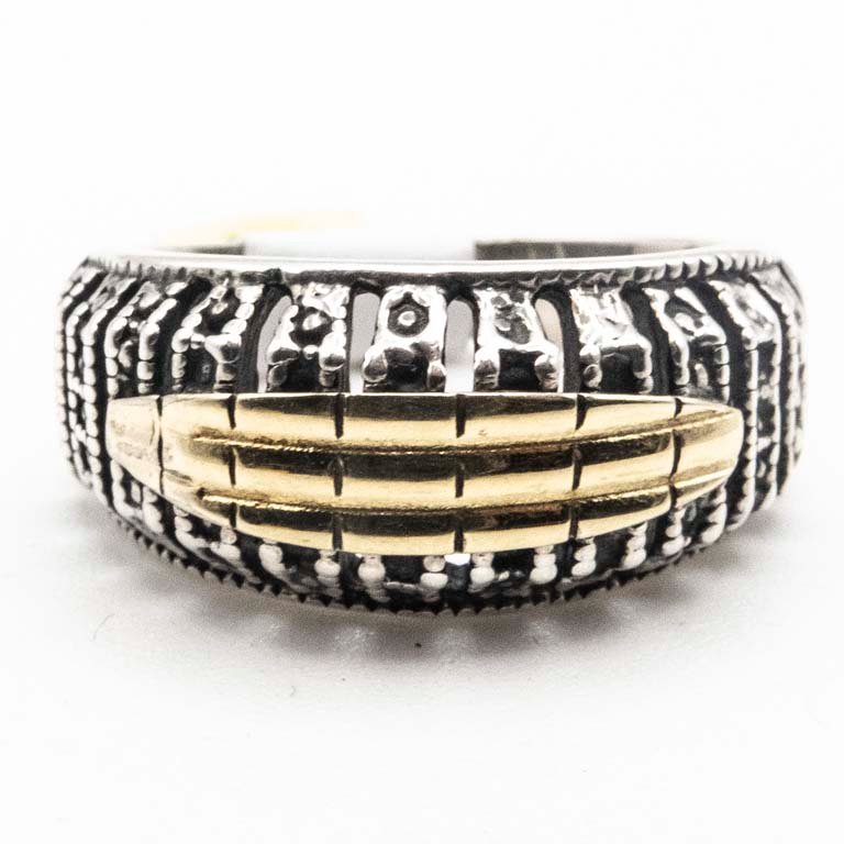 Anillo de Plata con Detalles en Oro