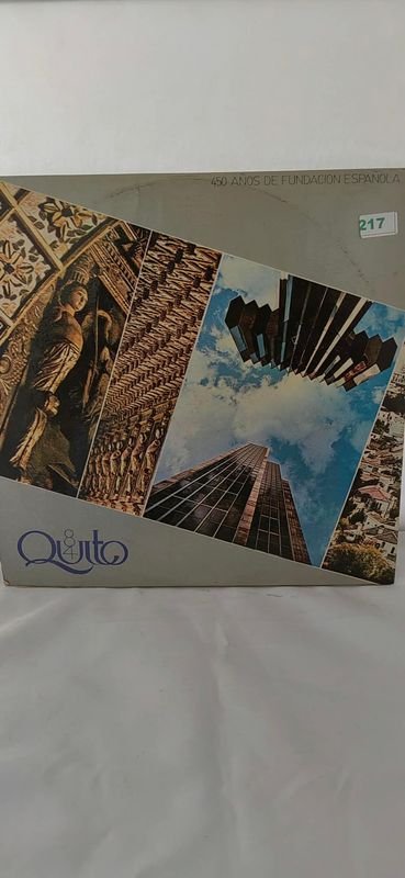 Disco de Vinilo "Quito Patrimonio Cultural de la Humanidad" - Tapa Desplegable - imagen 1