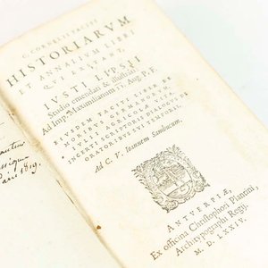 Libro "De Translatione Imperii Romani" de Roberto Belarmino, Edición Amberes 1589 - imagen 2