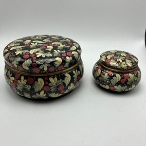 Lote de dos cajas alhajeras redondas con tapa - imagen 1