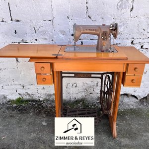 Máquina de Coser Singer Antigua con Mueble de Madera - imagen 7