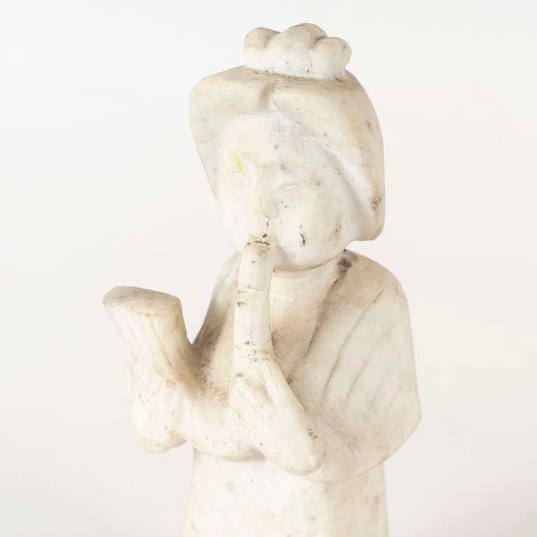 Figura marmolina oriental, dama de porcelana - imagen 2