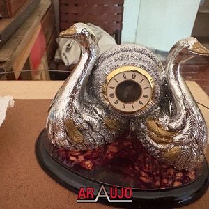 Reloj de Mesa Estilo Clásico y Adornos Varios - imagen 8