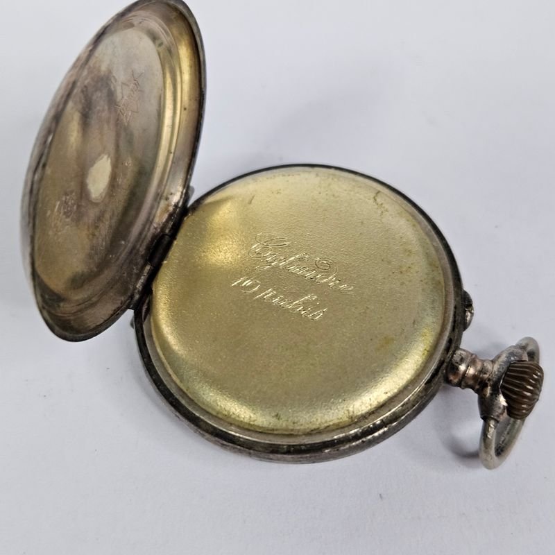 Antiguo reloj a cuerda con tapa interior sellada - imagen 4