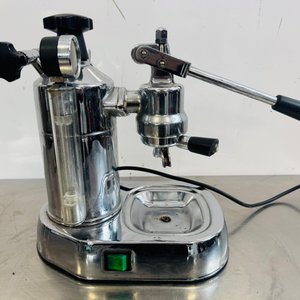 Lote siguiente: Cafetera Espresso Pavoni Profesional de un brazo, origen Italia