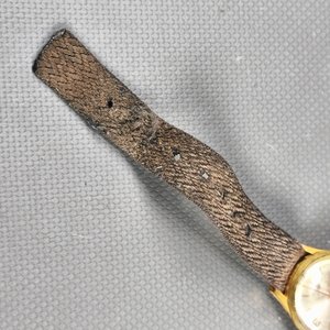 Reloj Tressa 17 Rubíes con Malla de Tela - Funcionando - imagen 7