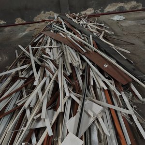 Lote de Perfiles y Recortes Metálicos y Plásticos Varios - imagen 2
