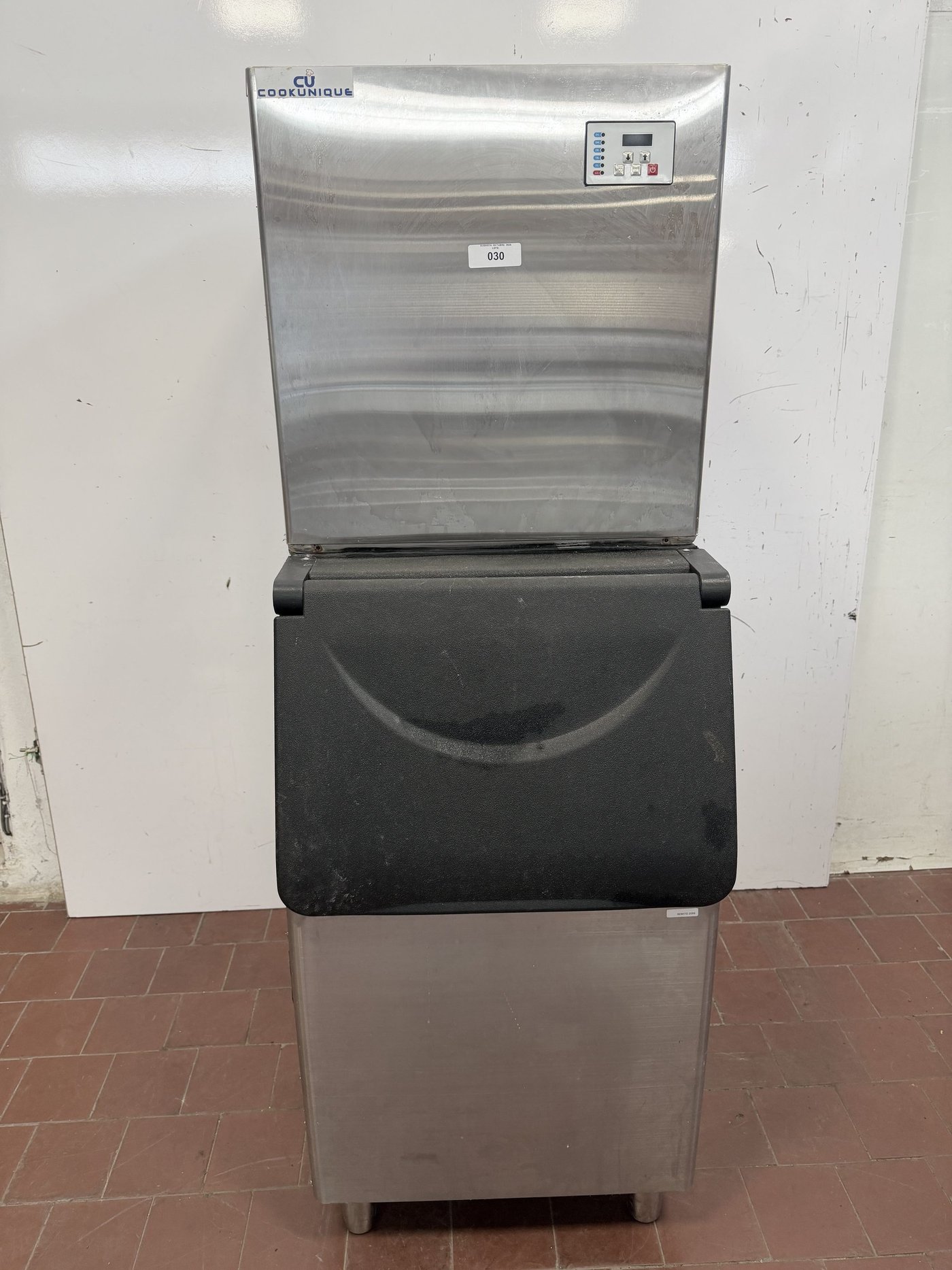 Máquina de Hielo Cookunique 150 Kg Diarios - Poco Uso