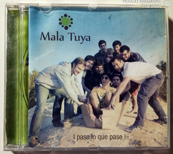 CD "Pase lo que pase" de Mala Tuya - Industria Uruguaya 2013 - imagen 1