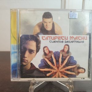 Álbum Cuentos Decapitados de Catupecu Machu - imagen 1