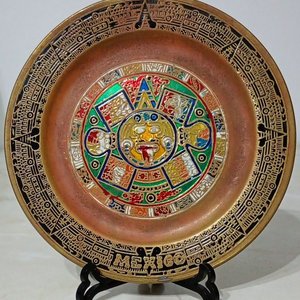 Lote siguiente: Plato Decorativo Vintage Bronce Esmaltado Calendario Azteca "Piedra del Sol" México