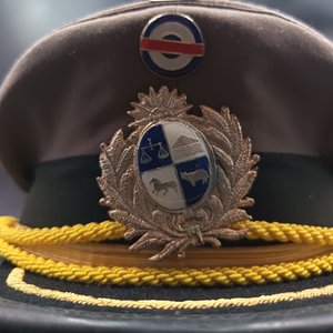 Gorra de Oficial del Ejército Uruguayo - Insignia de Grado Mayor - imagen 3
