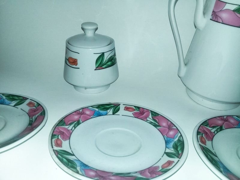 Juego de té completo con jarras, tazas y recipientes - imagen 5