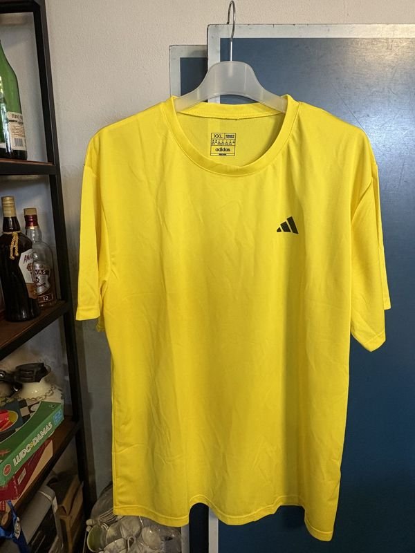 Dos Camisetas Deportivas Adidas Amarillas Talle XXL