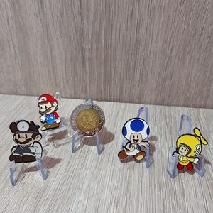 Lote siguiente: Lote de 4 Broches/Pines Metálicos Esmaltados de Mario Bros