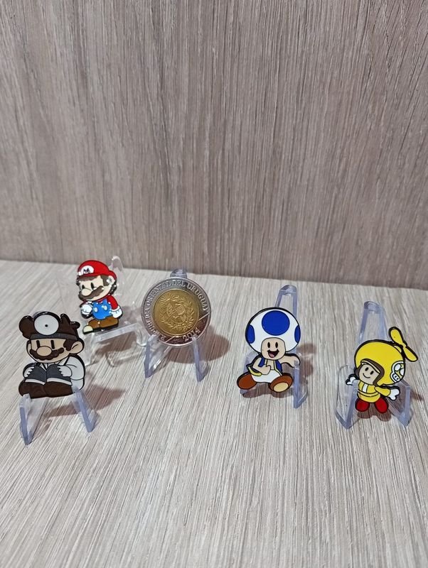 Lote de 4 Broches/Pines Metálicos Esmaltados de Mario Bros