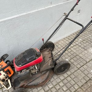 Máquina Cortar Pasto y Motosierra para Repuesto - imagen 6