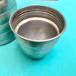Antiguo Termo con tapa realizado en aluminio . Altura 20 cm - imagen 5