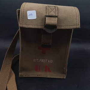 Bolso de Primeros Auxilios Militar "Kit First Aid" Caqui - imagen 4