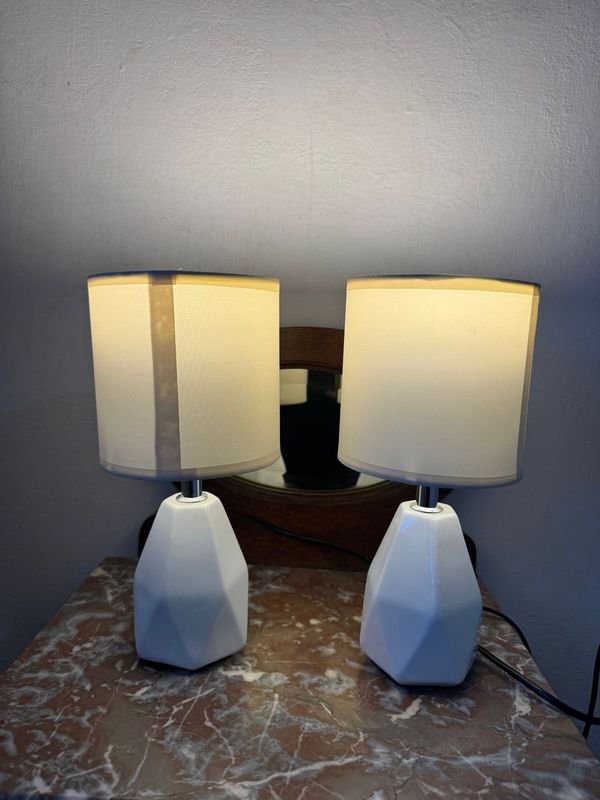 Lote anterior: Lámparas de mesa modernas
