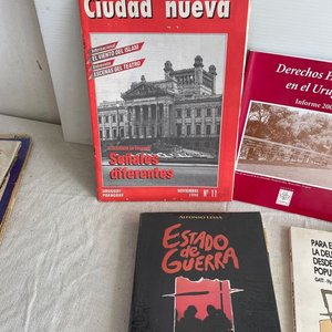 Lote de Libros: Derechos Humanos, Deuda Externa y Estado de Guerra - imagen 2