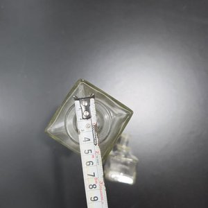 Decantador de Vidrio Transparente con Tapón Cuadrado - imagen 7