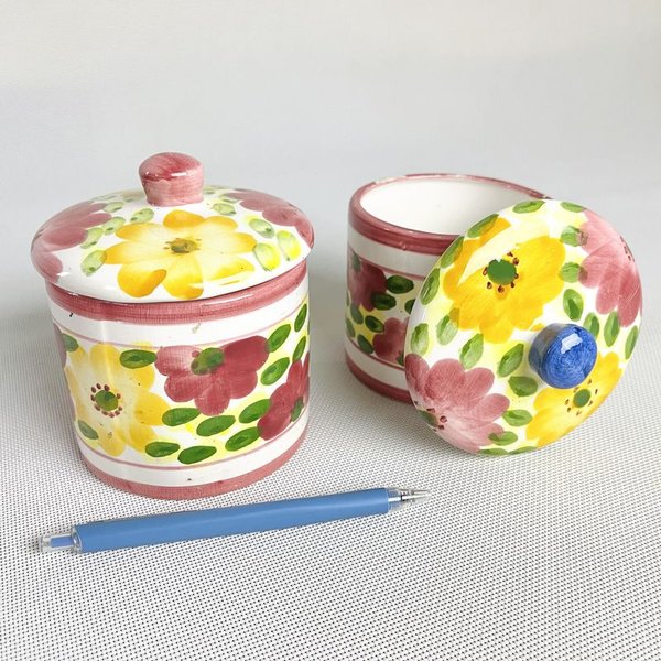 Potes de cerámica con diseños florales - imagen 3