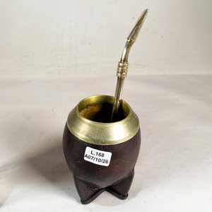 Dos Mates de Cuero y Metal con Bombillas - imagen 2
