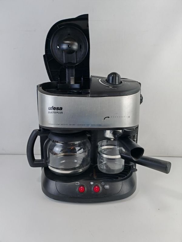 Cafetera Ufesa Funcionando - Electrodomésticos - imagen 3