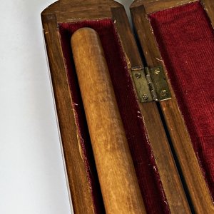 Palo de Policía Antiguo de Madera con Estuche Original - imagen 4