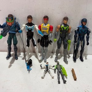 Lote anterior: Lote de 7 Figuras de Acción Articuladas