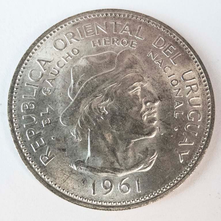 Moneda de Plata Uruguaya 10 Pesos 1961 "Gaucho Héroe Nacional"