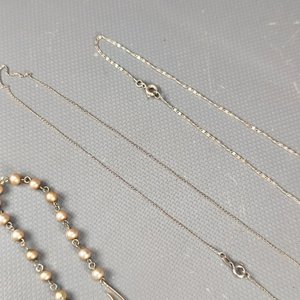 Collar "Coro" con Perlas y Hojas Doradas, Dos Cadenas de Plata - imagen 8