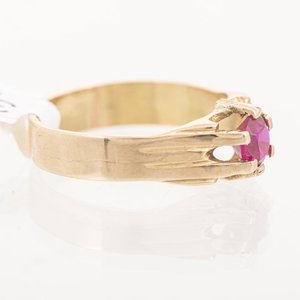 Anillo de Oro 18k con Piedra Roja - imagen 2