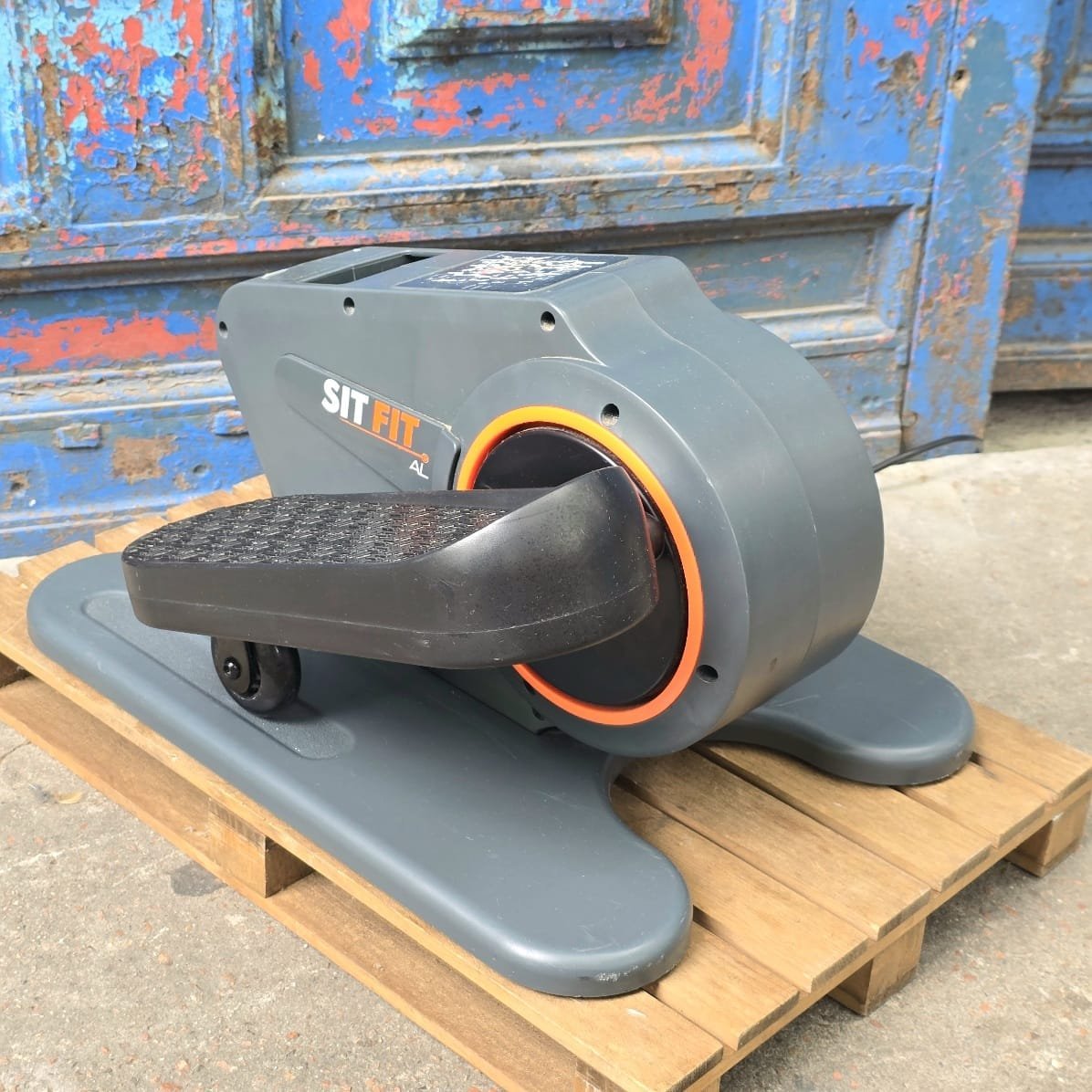 Item lote-54-ejercitador-electrico-para-piernas - Image 1