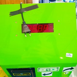 Balanza Comercial de Pie Verde con Aceptador de Billetes y Monedas - imagen 3