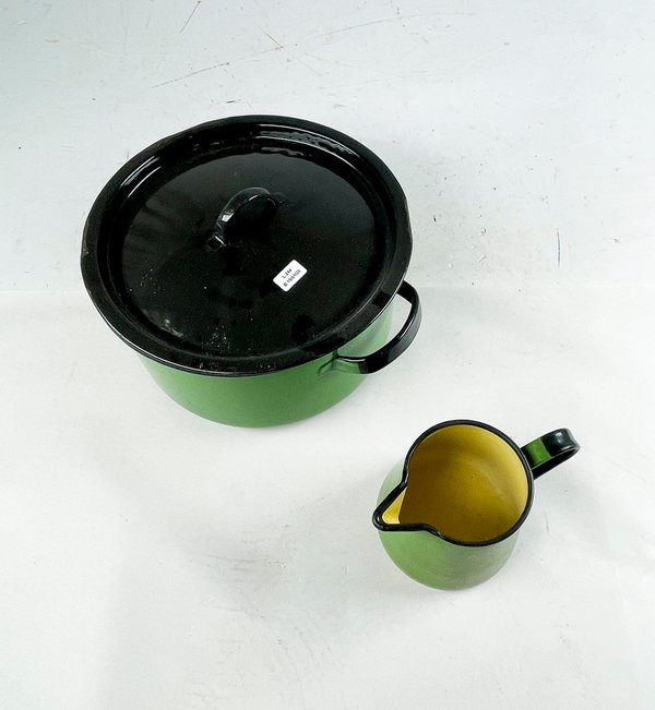 Dos piezas esmaltadas verdes para decorar tu hogar - imagen 2