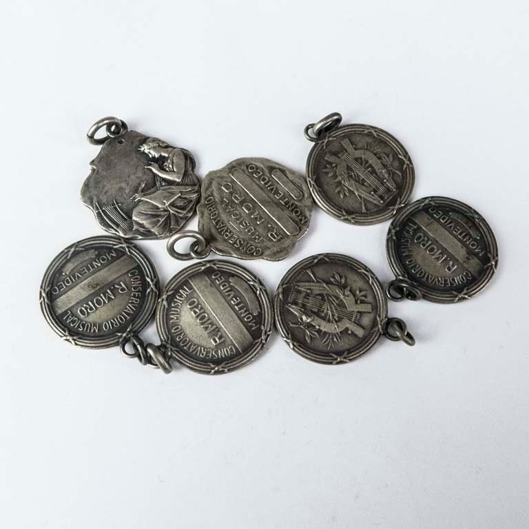 Item 2107988 - Image 0