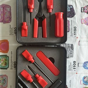 Estuche de Herramientas Good Mate Set con Pinza, Mango, Martillo y Destornillador - imagen 5