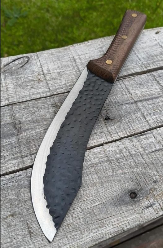 Cuchillo de Cocina o Carnicero con Hoja de Acero y Mango de Madera